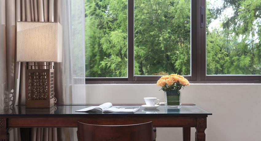 Yulong River Deluxe River view Suite