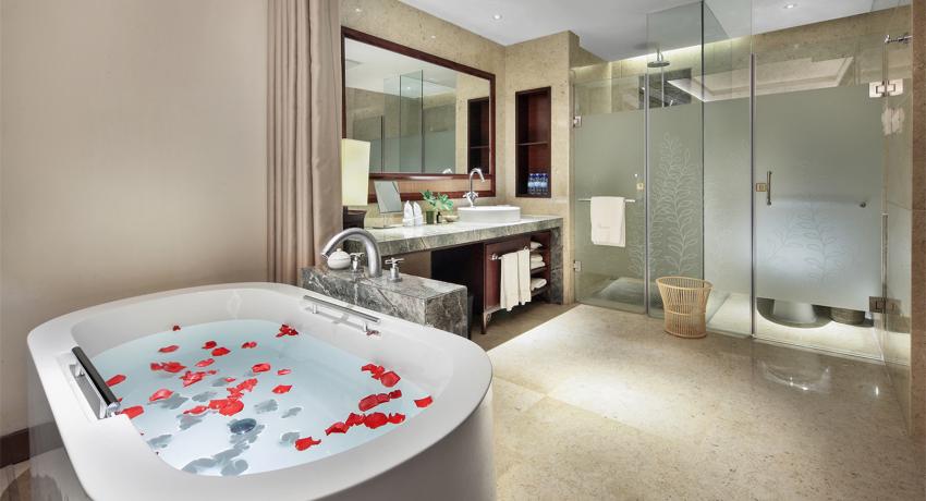 Yulong River Deluxe River view Suite